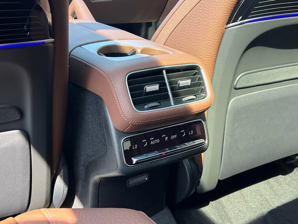 New 2026 Mercedes-Benz GLS 450 4MATIC image 28