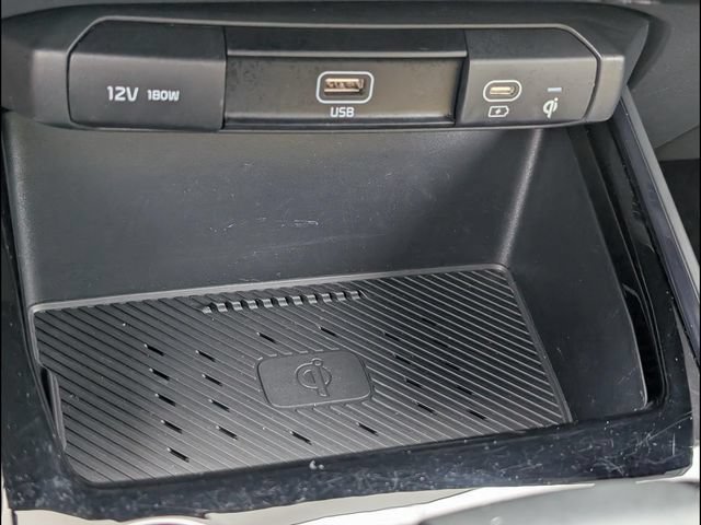 Certified 2025 Kia Niro EX Touring FWD image 16