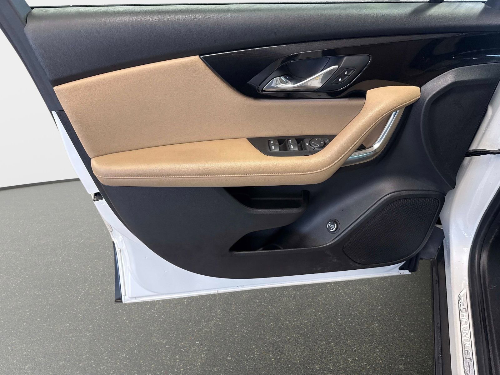 Used 2022 Chevrolet Blazer Premier image 16