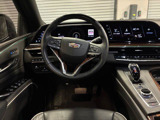 Certified 2024 Cadillac Escalade ESV Premium Luxury w/ Performance Package AWD/4WD image 45