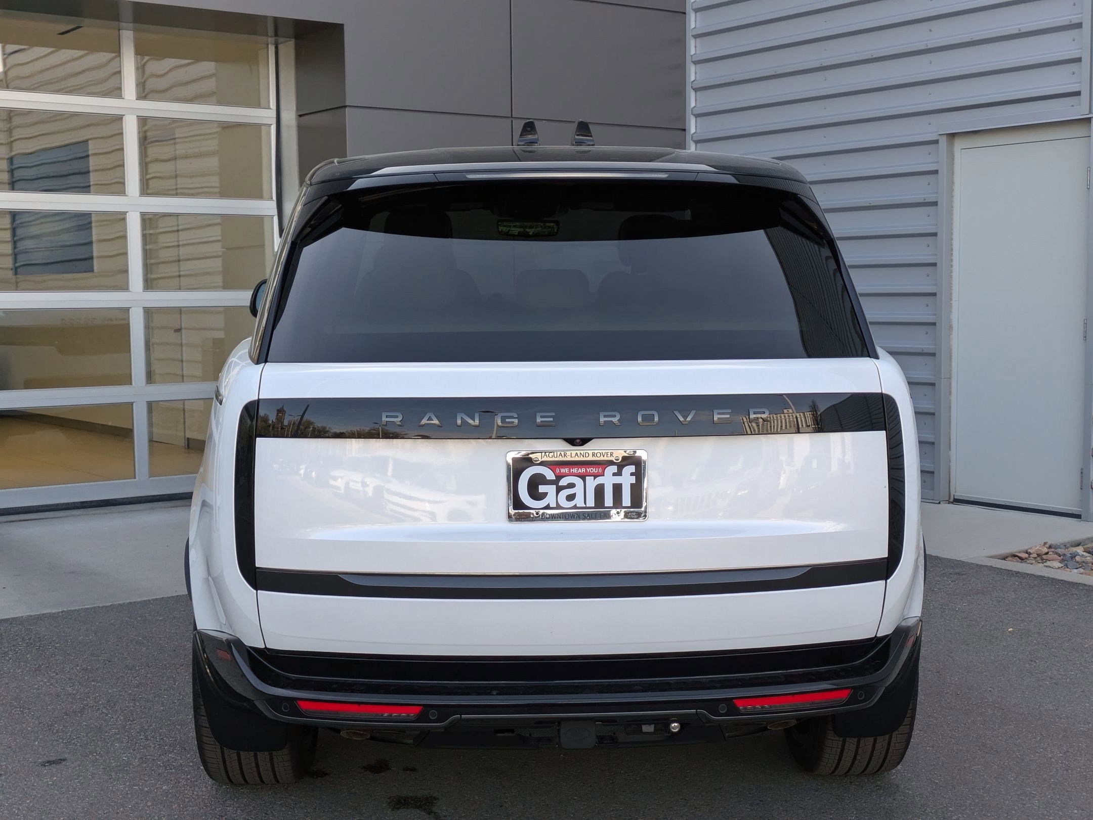 New 2025 Land Rover Range Rover SE image 4