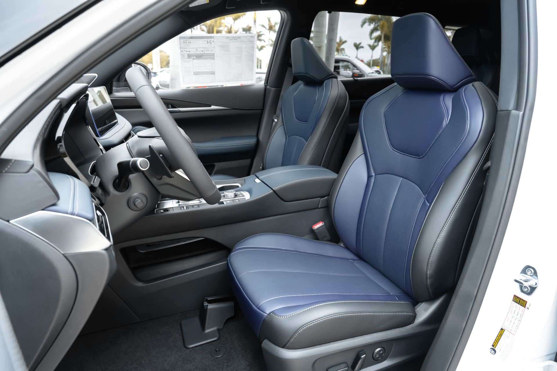 New 2026 INFINITI QX60 Sport w/ Dark Cargo Package image 6