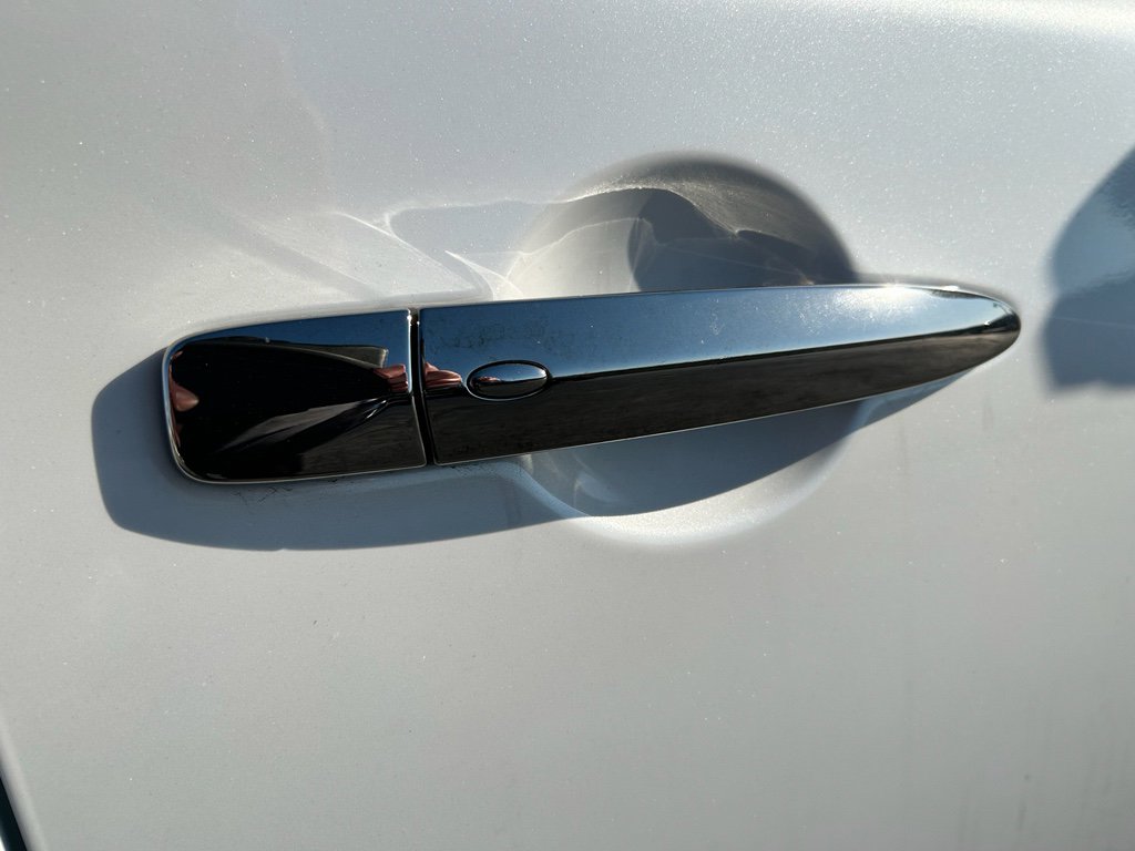 Used 2019 Nissan Sentra NISMO image 13