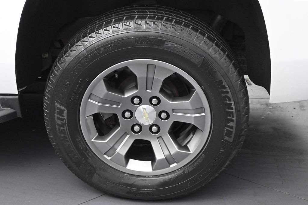 Used 2020 Chevrolet Tahoe LS w/ Skid Plate Package AWD/4WD image 34