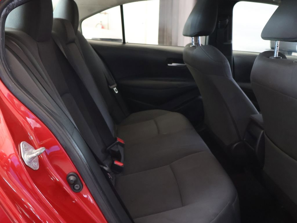 Used 2021 Toyota Corolla LE FWD image 13