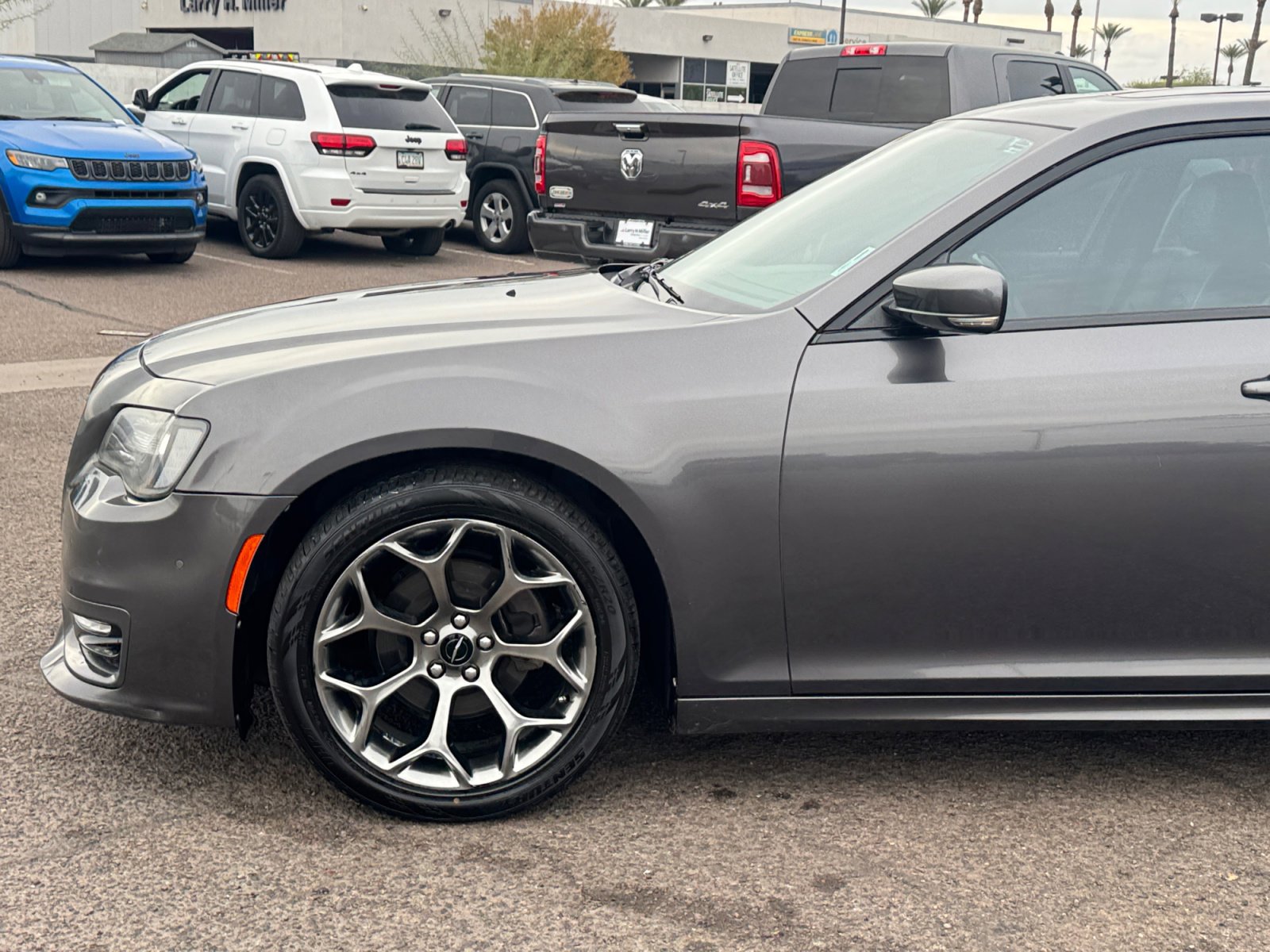 Used 2018 Chrysler 300 S w/ 300S Premium Group image 10