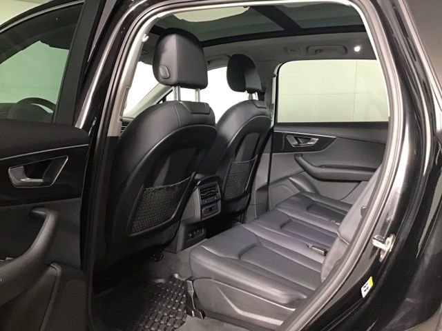 Used 2023 Audi Q7 2.0T Premium w/ Convenience Package image 21