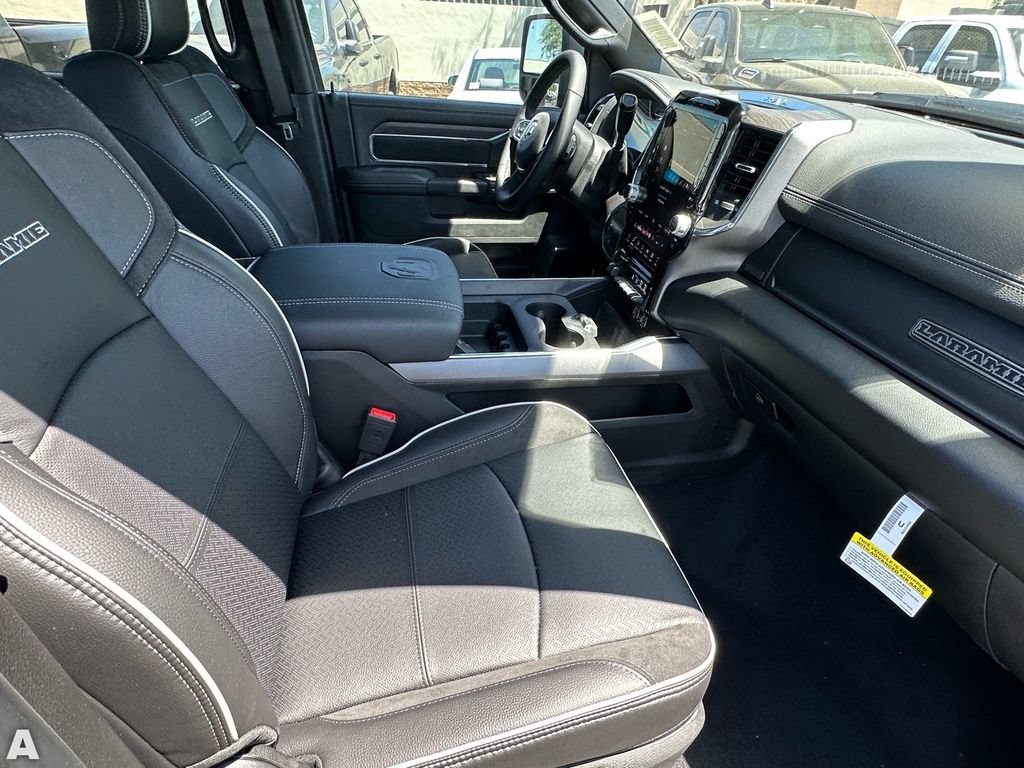 Used 2025 RAM 2500 Laramie w/ Night Edition AWD/4WD image 12