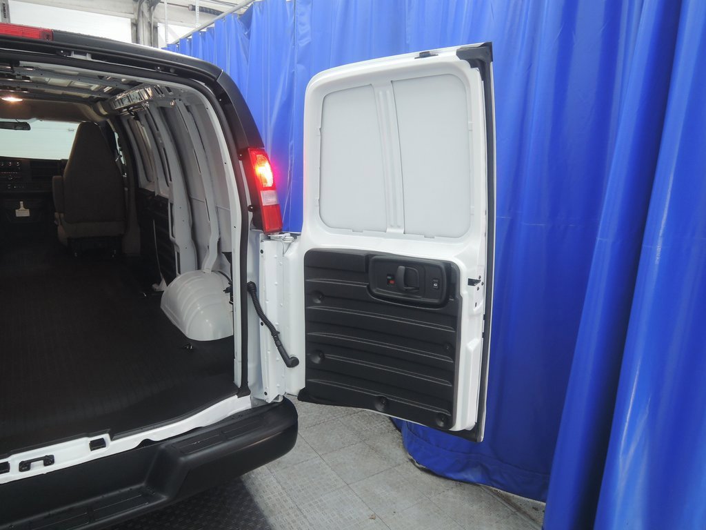 New 2026 Chevrolet Express 2500 w/ Driver Convenience Package image 25