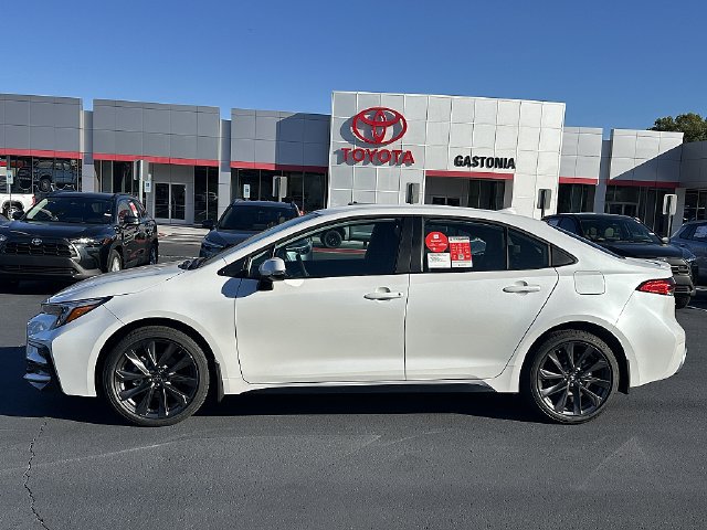 New 2027 Toyota Corolla SE FWD image 5