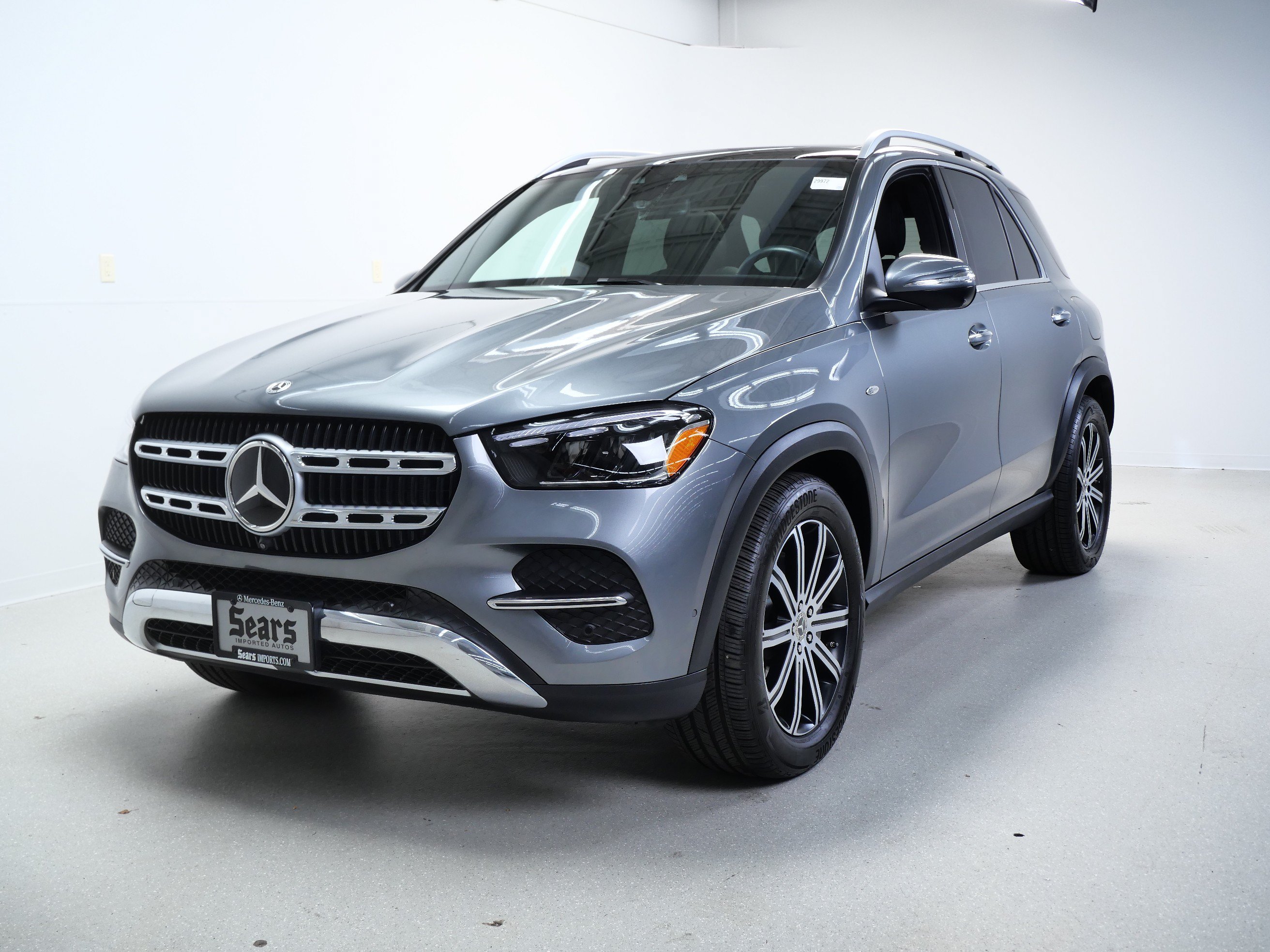 Certified 2025 Mercedes-Benz GLE 450e 4MATIC w/ Driver Assistance Package image 12
