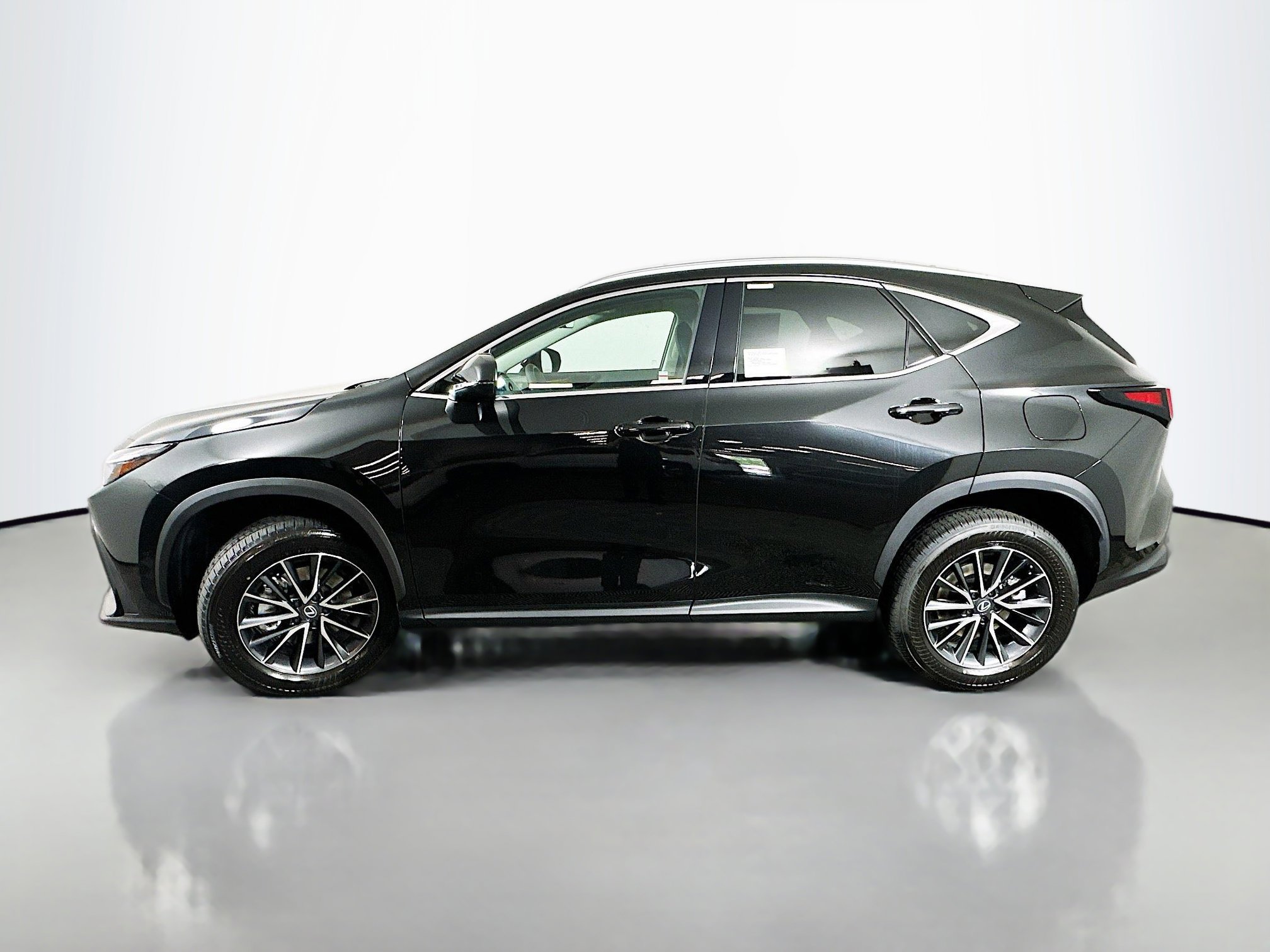 New 2026 Lexus NX 350 AWD w/ Accessory Package (2T) image 4