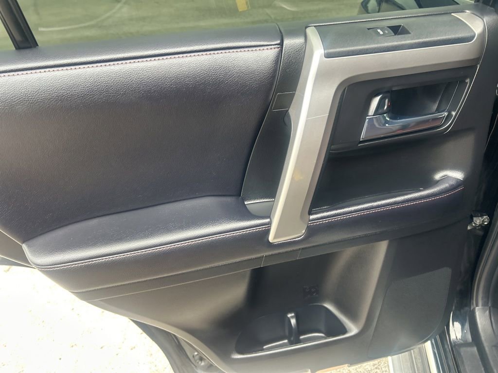 Used 2018 Toyota 4Runner Limited AWD/4WD image 32