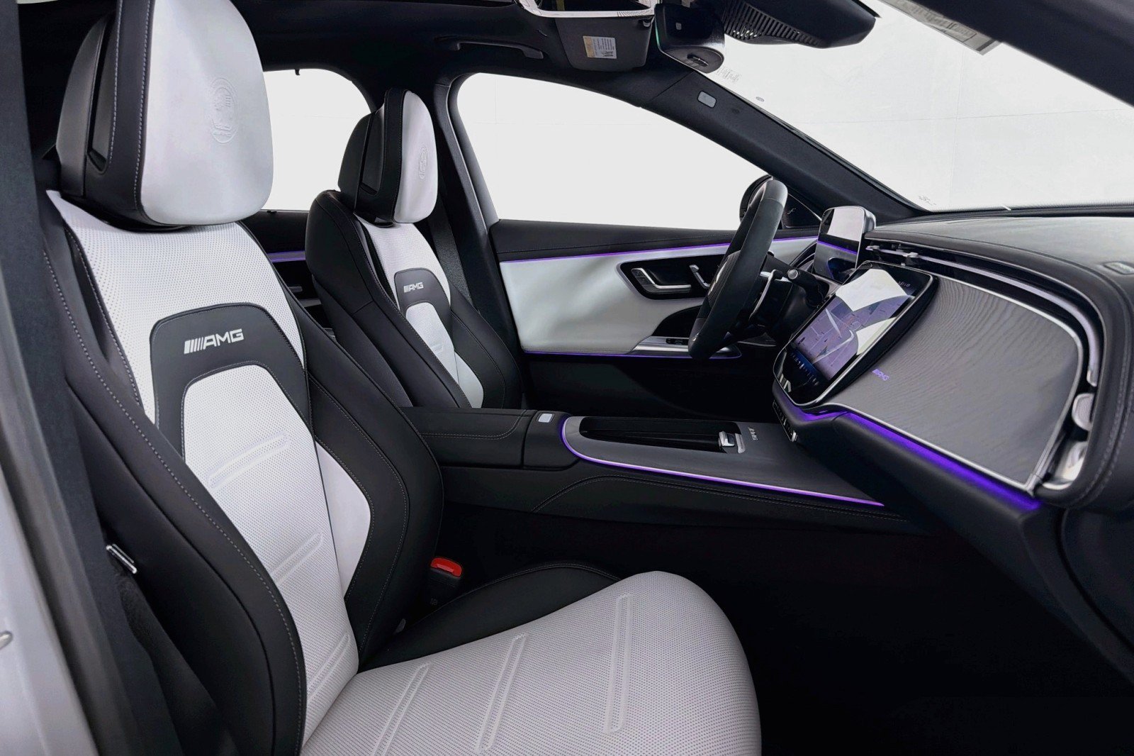 New 2026 Mercedes-Benz E 53 AMG e 4MATIC Sedan image 6