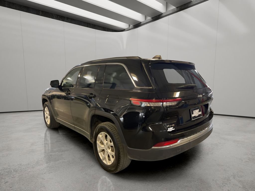 Used 2023 Jeep Grand Cherokee Limited image 7