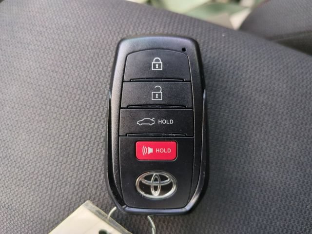 Used 2026 Toyota Corolla SE FWD image 26