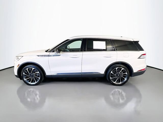 Used 2023 Lincoln Aviator Reserve w/ Equipment Group 201A image 2
