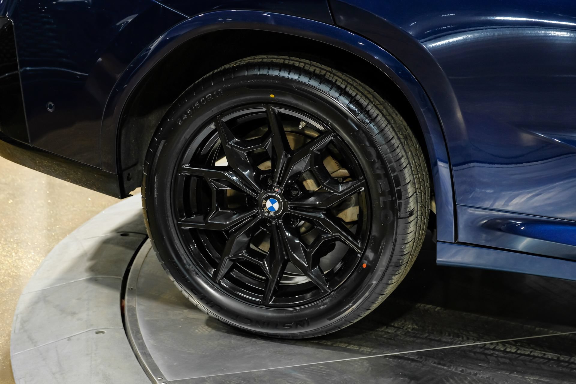 Used 2024 BMW X4 xDrive30i w/ M Sport Package AWD/4WD image 60