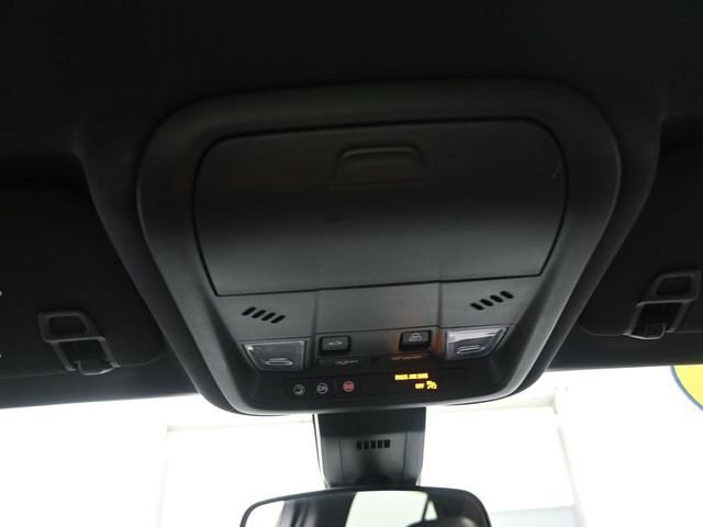 Used 2023 Chevrolet Equinox RS w/ RS Leather Package image 12