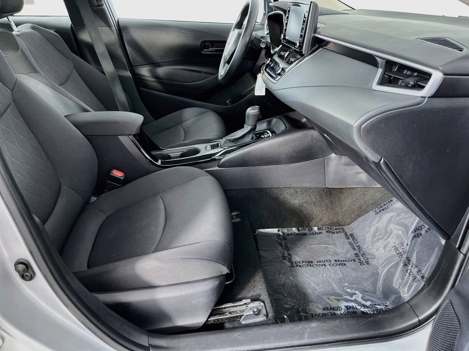 Used 2022 Toyota Corolla LE FWD image 26