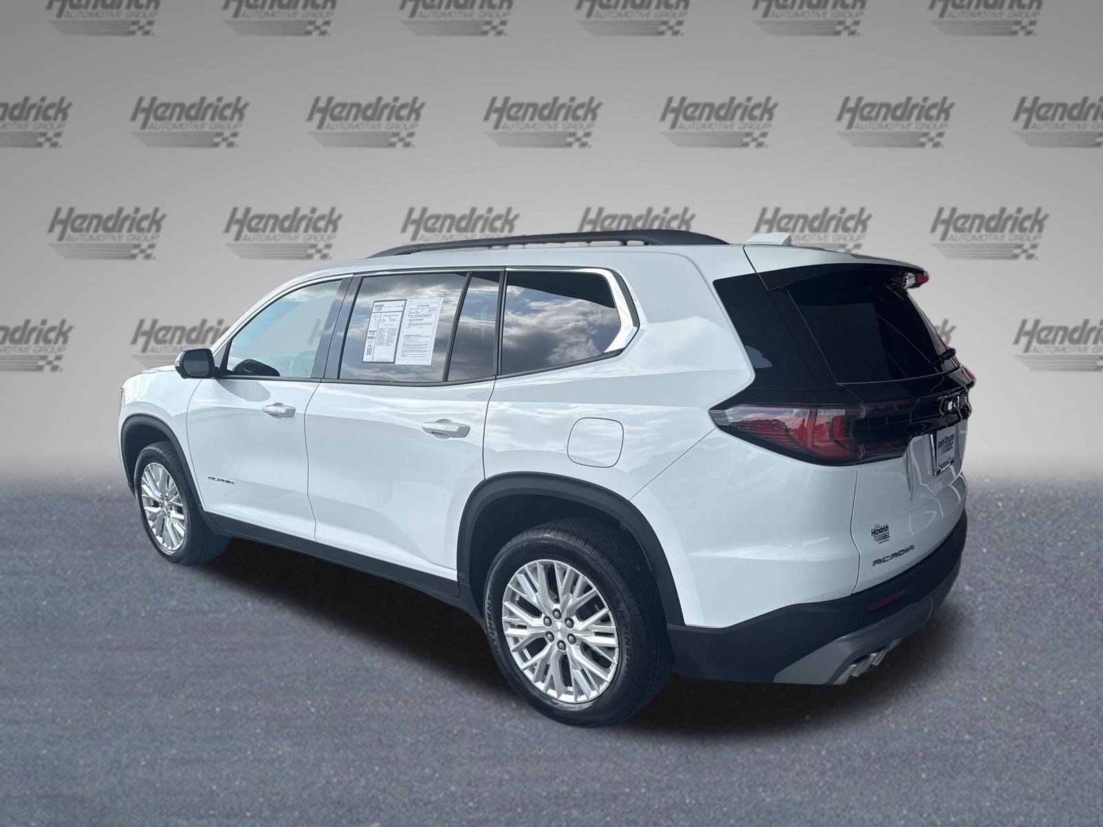Used 2026 GMC Acadia Elevation w/ Elevation Premium Package FWD image 7