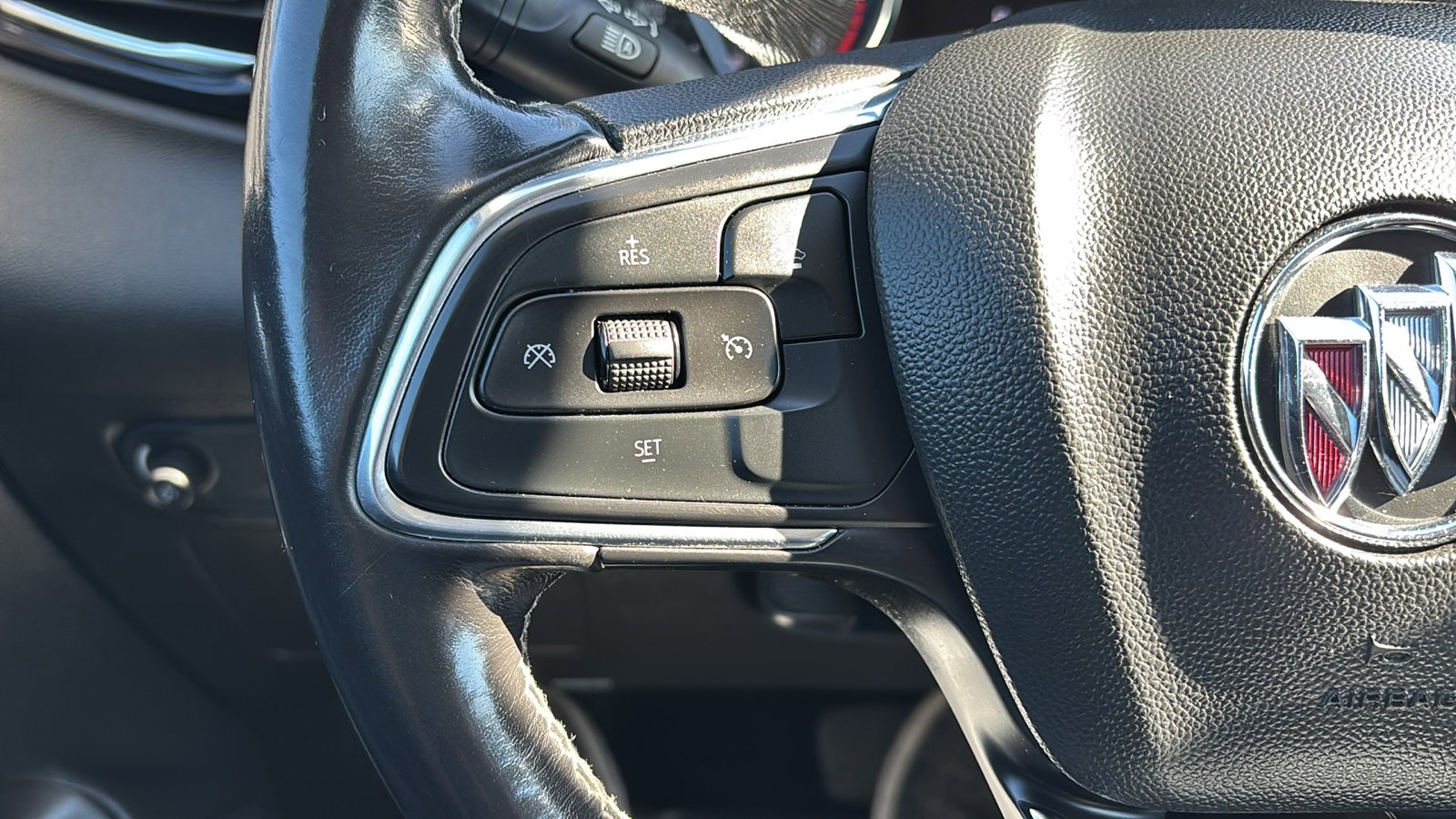 Used 2020 Buick Encore GX Select w/ Sport Touring Package image 17