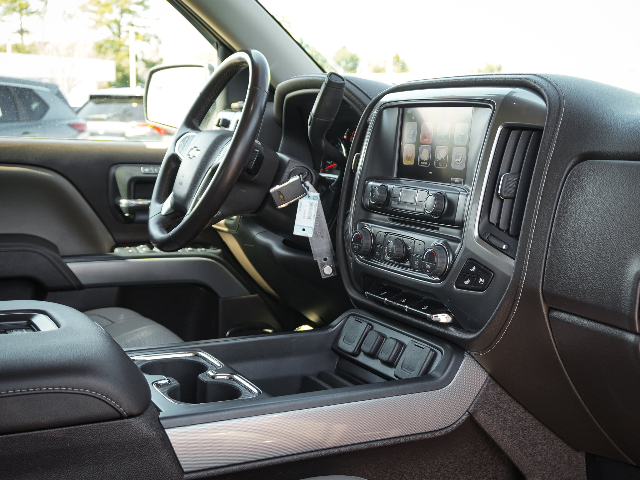 Used 2017 Chevrolet Silverado 1500 LTZ Z71 image 33