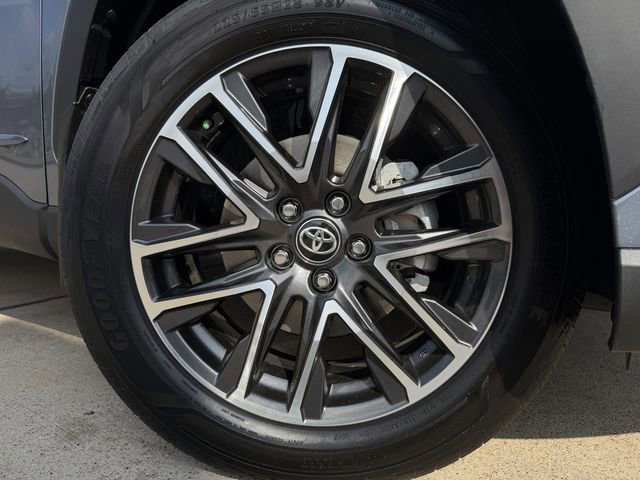 New 2026 Toyota Corolla Cross XLE image 10