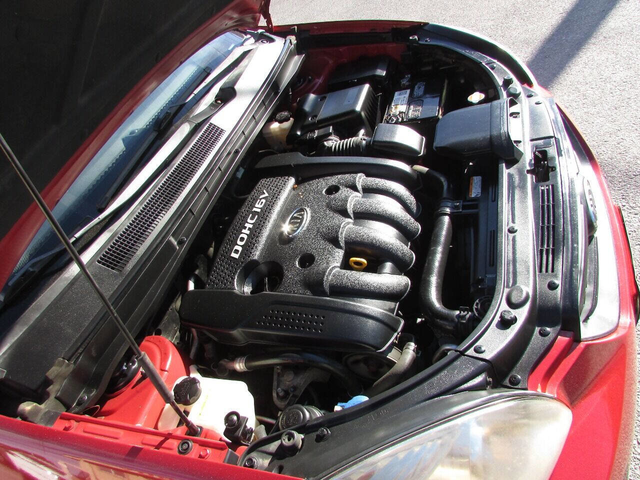 Used 2007 Kia Rondo LX w/ Convenience Pkg FWD image 21