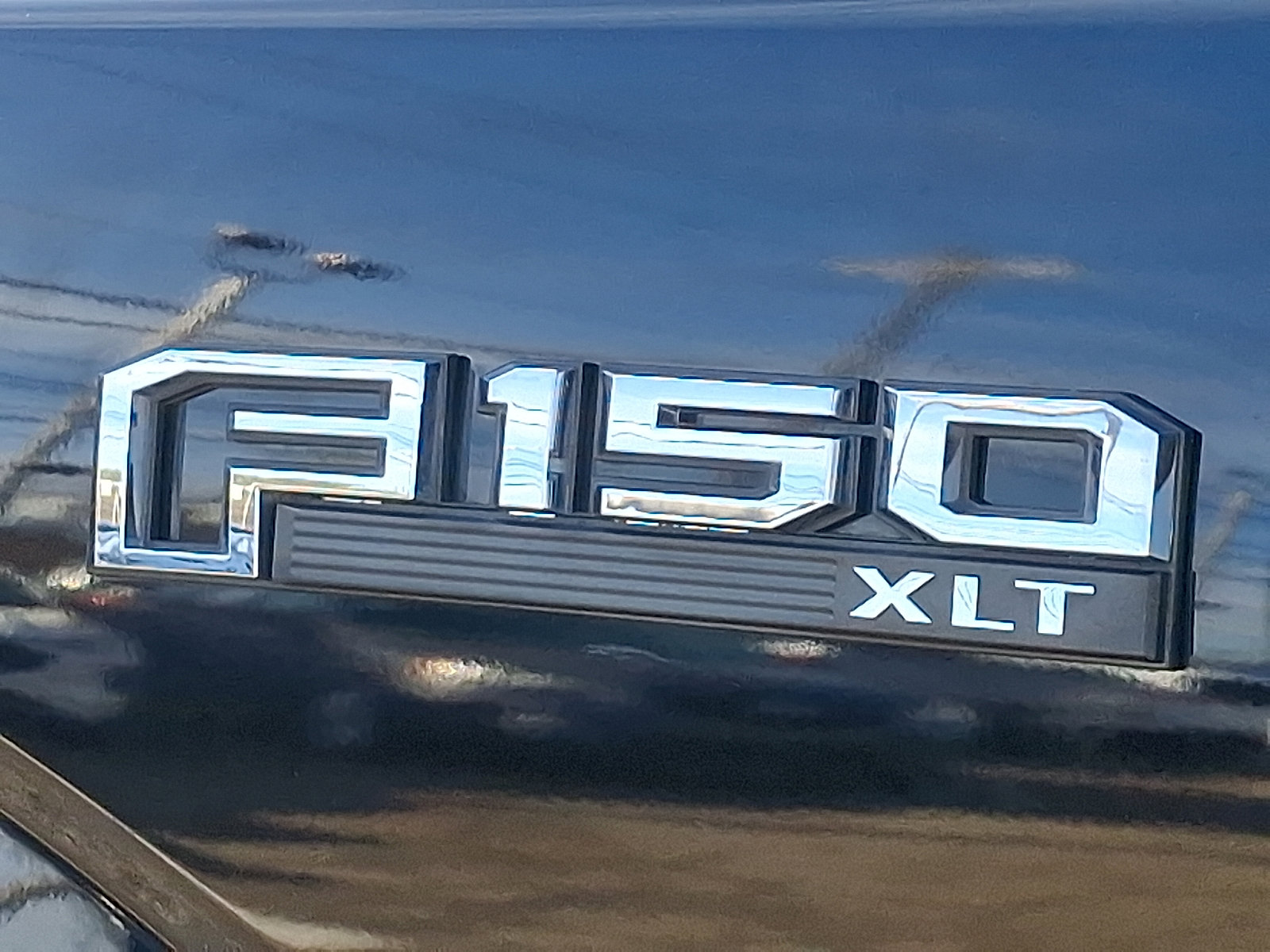 Certified 2017 Ford F150 XLT w/ Equipment Group 302A Luxury image 31