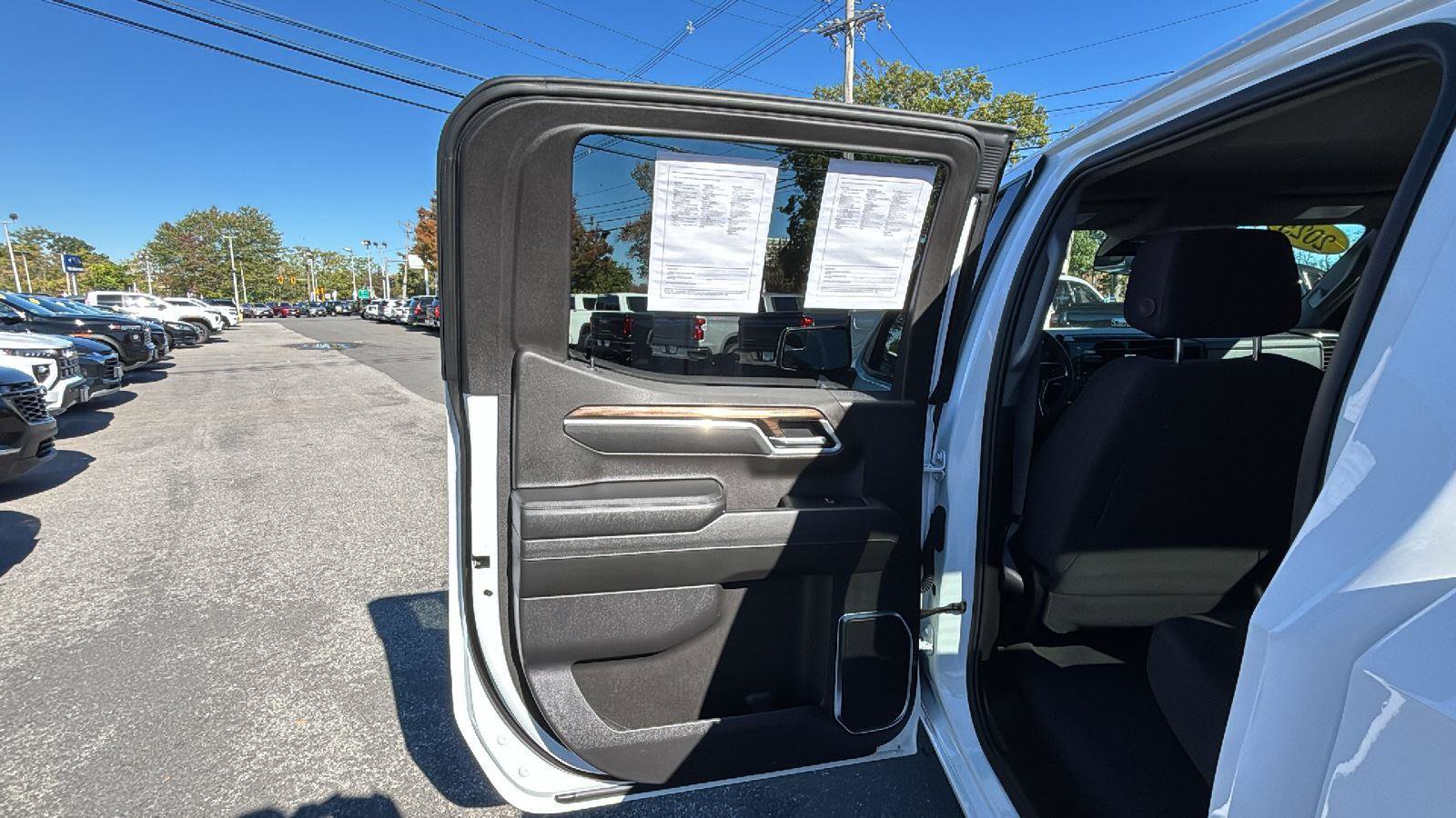 Used 2025 Chevrolet Silverado 1500 LT image 29