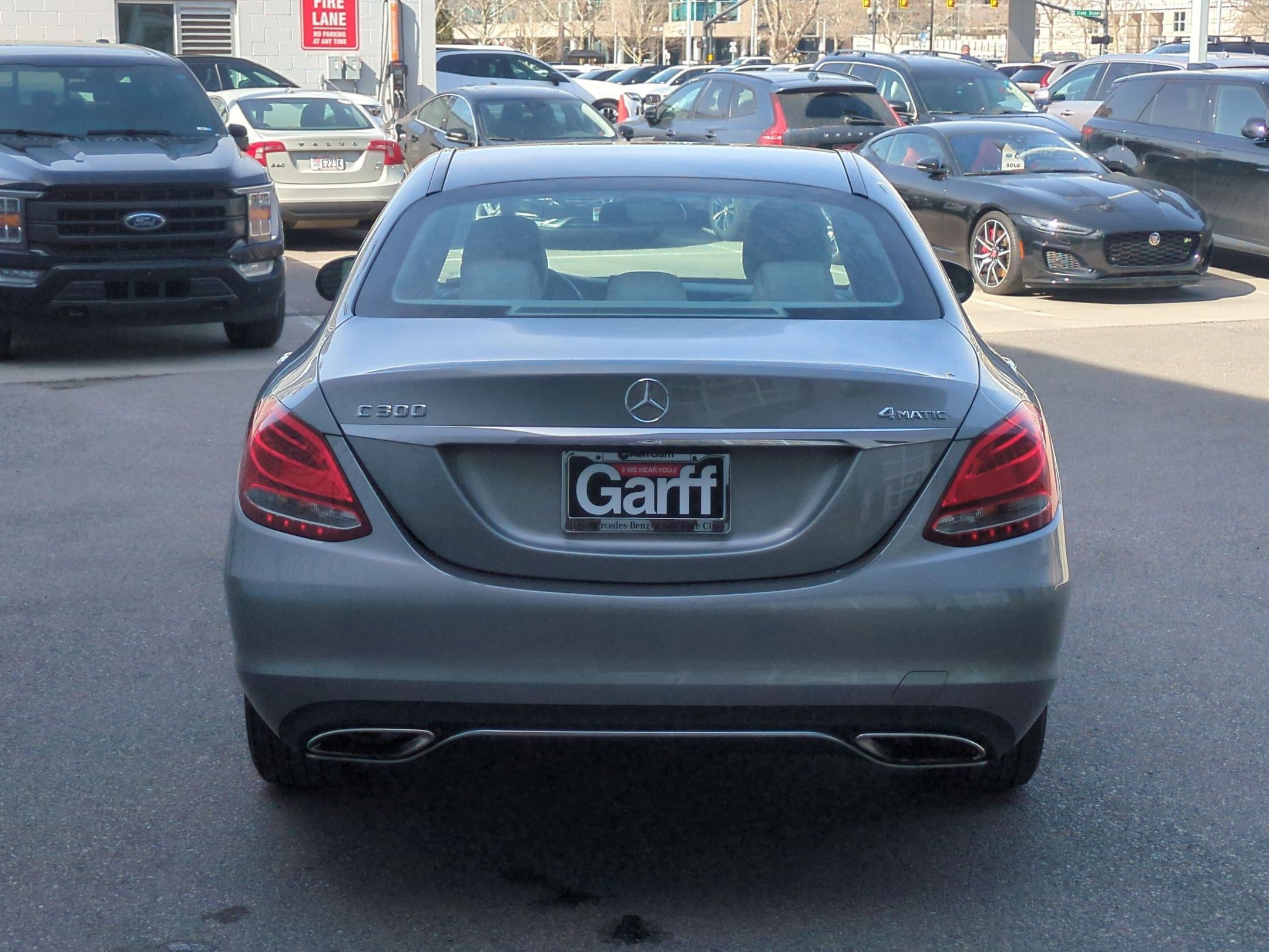 Used 2015 Mercedes-Benz C 300 4MATIC Sedan image 4