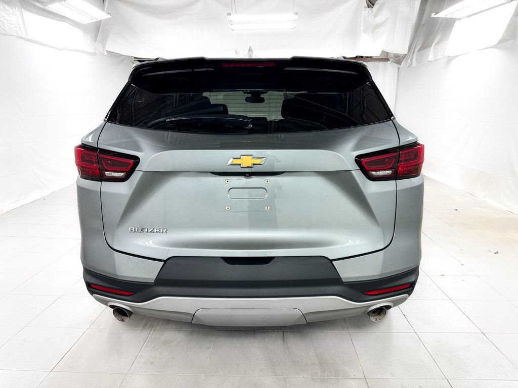 Used 2023 Chevrolet Blazer LT w/ Convenience Package FWD image 5