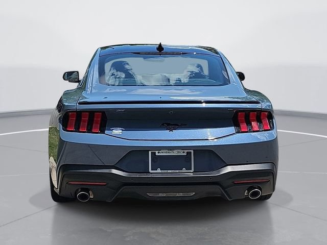 Certified 2025 Ford Mustang Coupe RWD image 4