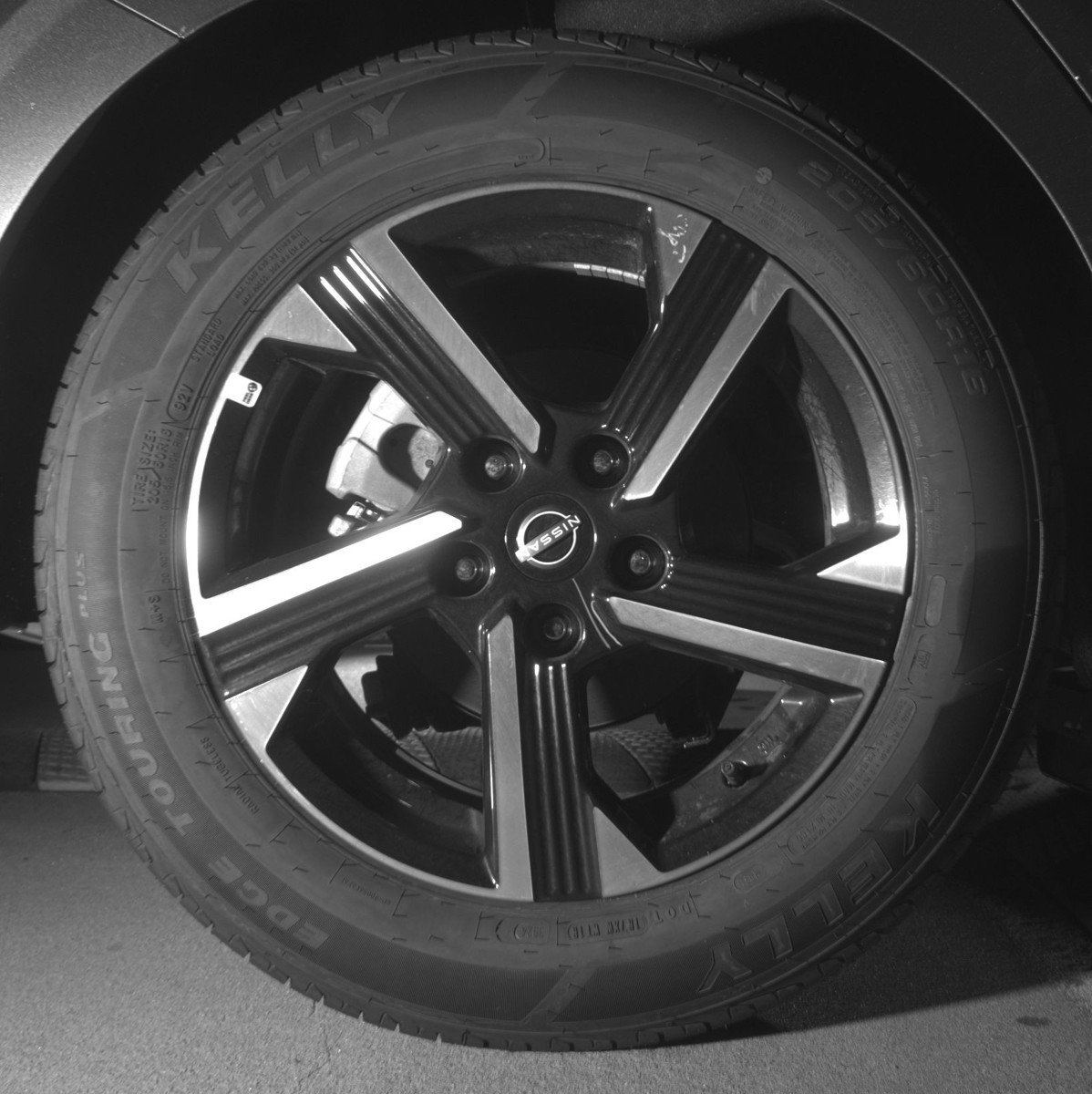 Used 2025 Nissan Sentra SV image 15