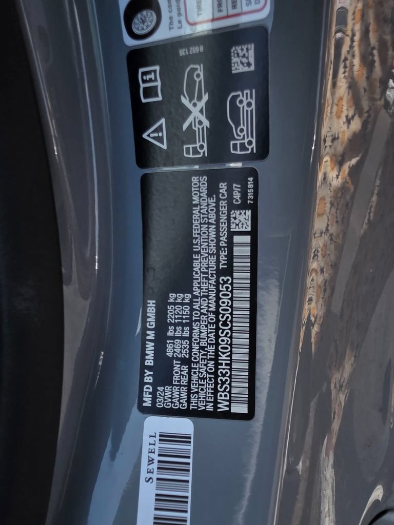Used 2025 BMW M4 xDrive Competition AWD/4WD image 38