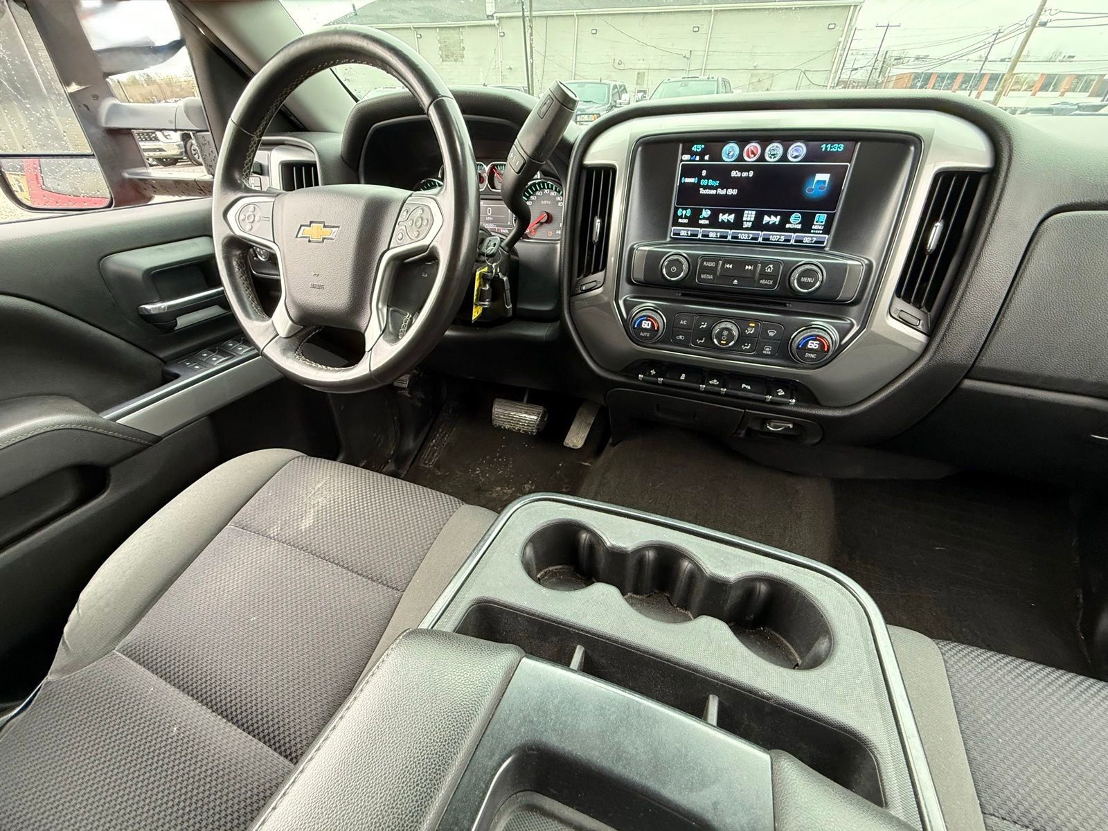 Used 2018 Chevrolet Silverado 1500 LT w/ All Star Edition image 3