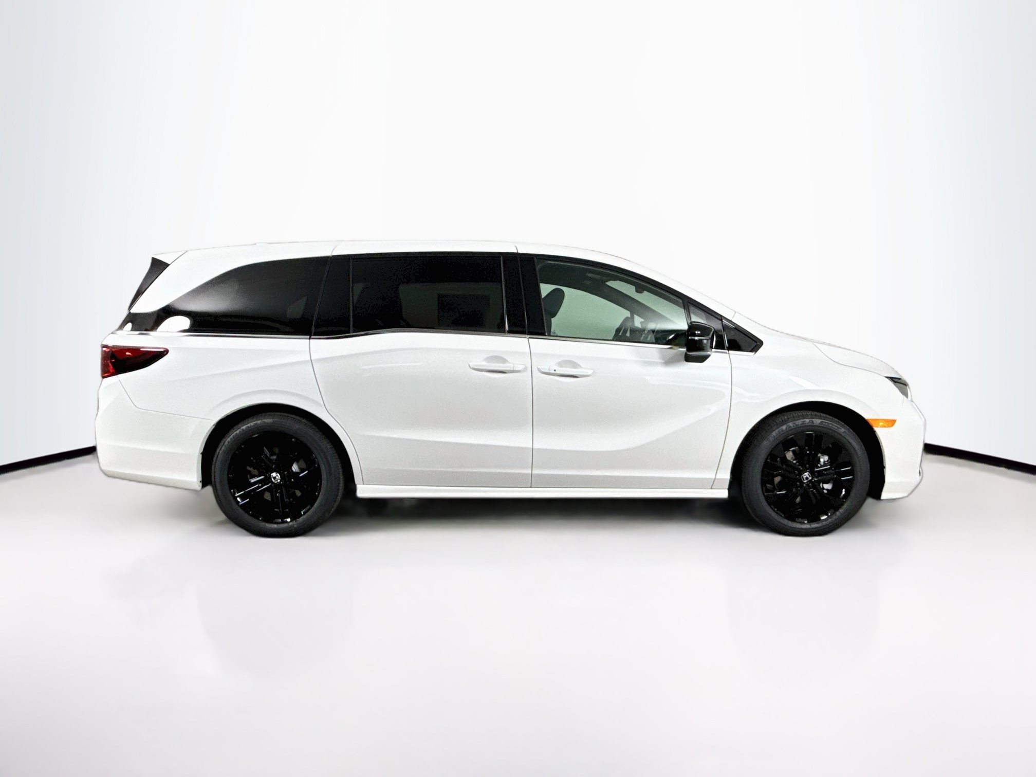 New 2026 Honda Odyssey Sport-L image 2