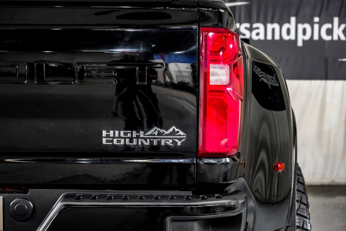 Used 2023 Chevrolet Silverado 3500 High Country w/ Technology Package AWD/4WD image 44