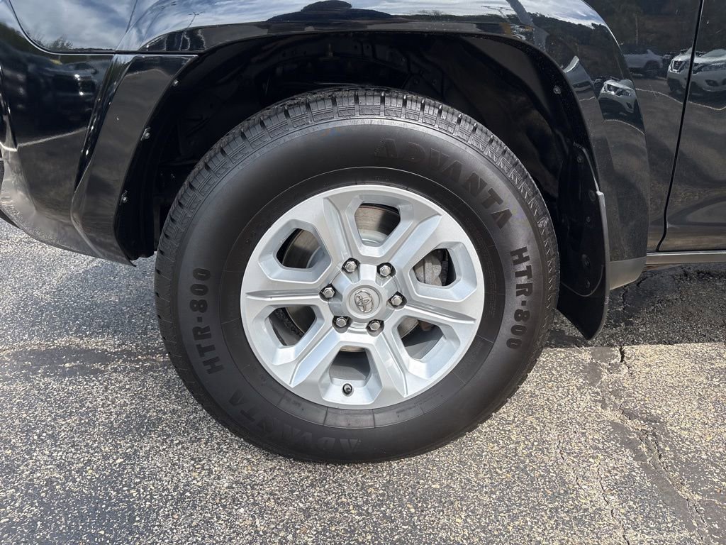 Used 2021 Toyota 4Runner SR5 image 9