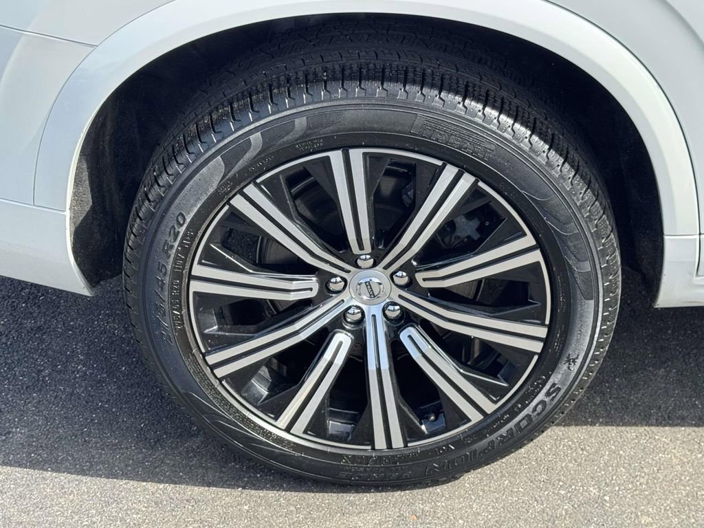 Used 2023 Volvo XC90 B5 Core w/ Protection Package Premier AWD/4WD image 7