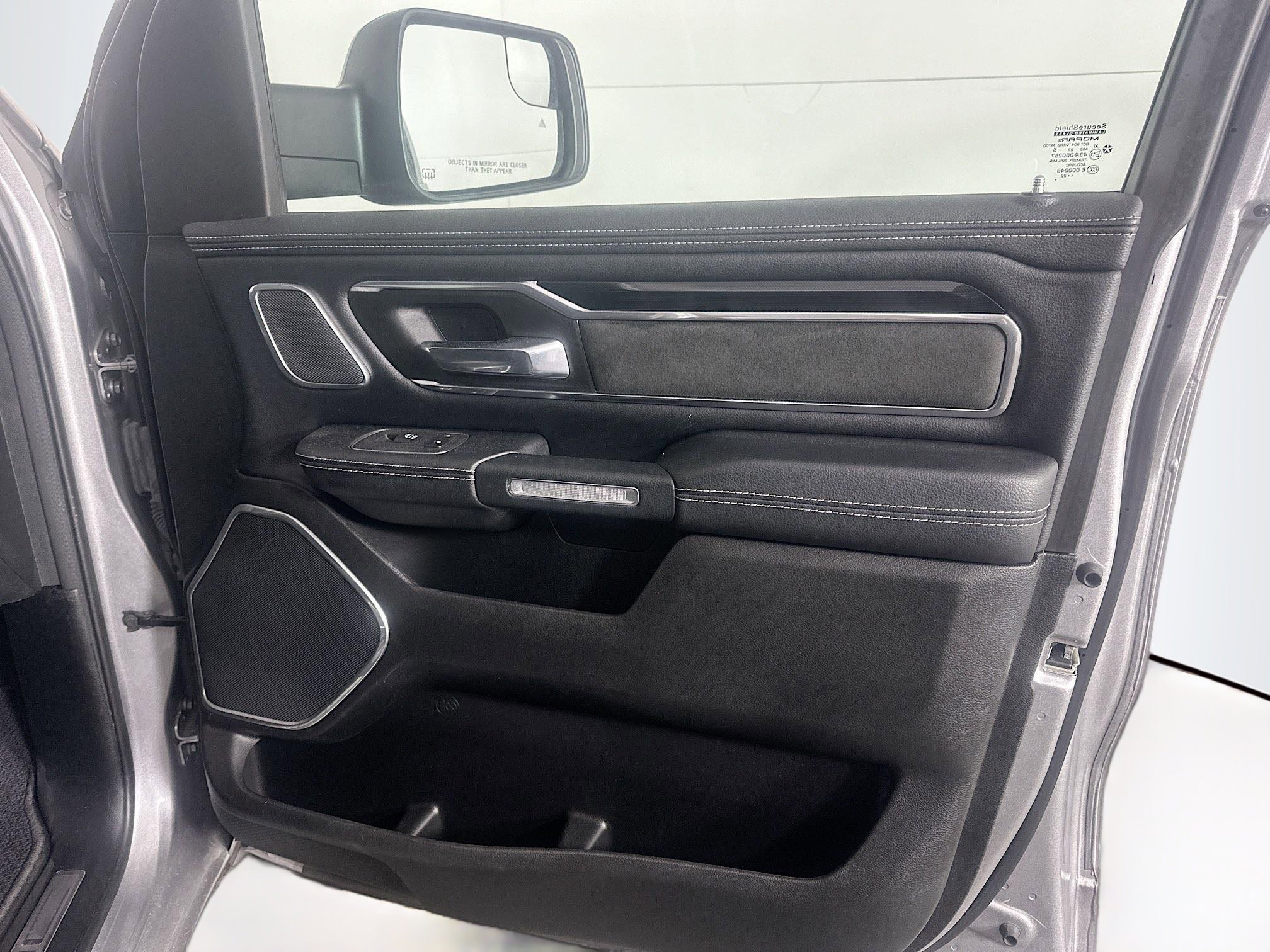 Used 2022 RAM 1500 Laramie image 33