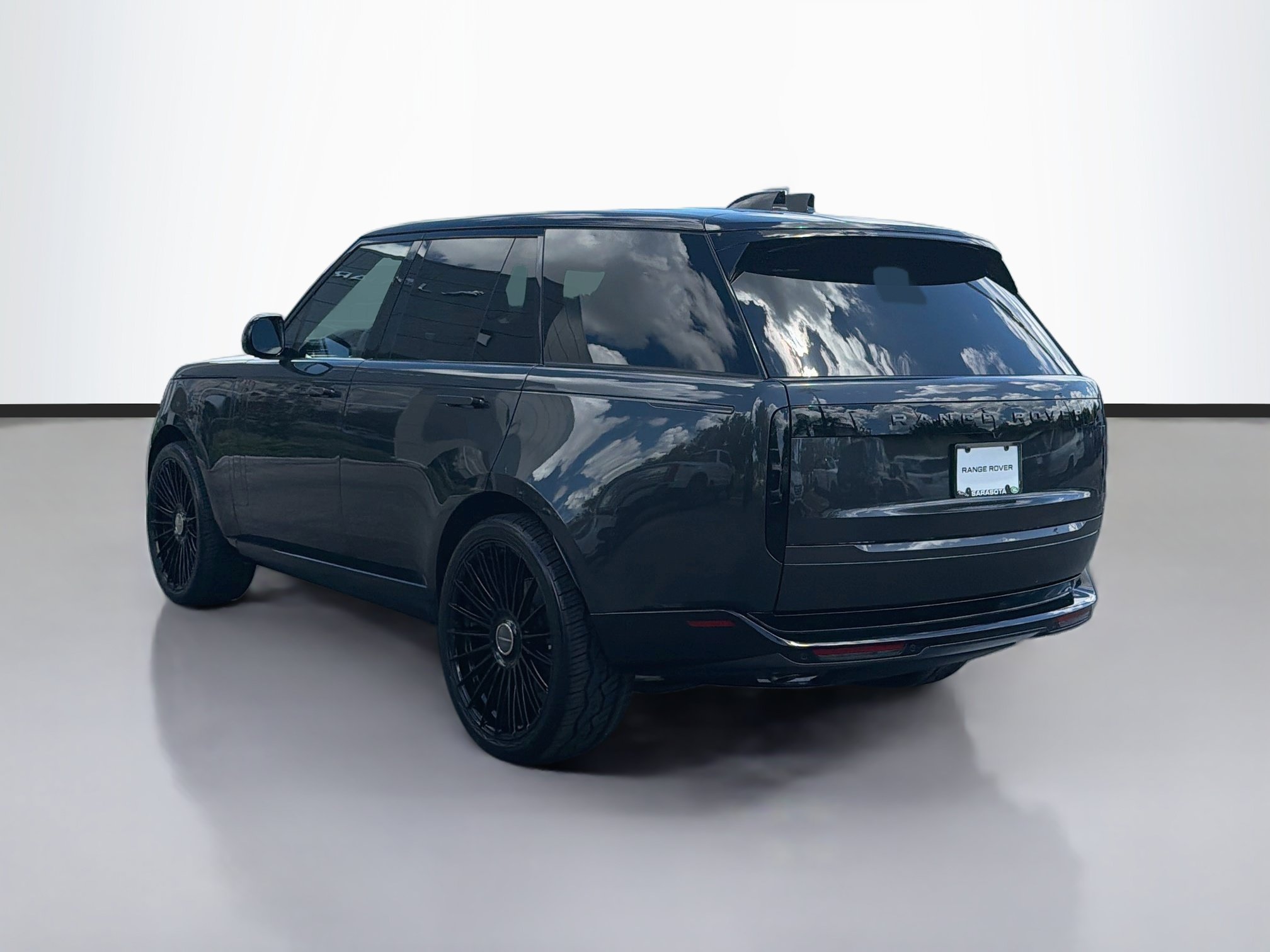 New 2026 Land Rover Range Rover SE AWD/4WD image 3