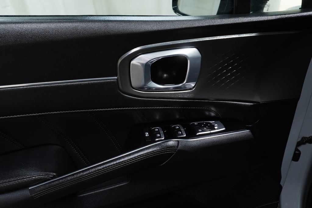 Used 2022 Kia Sorento SX image 26