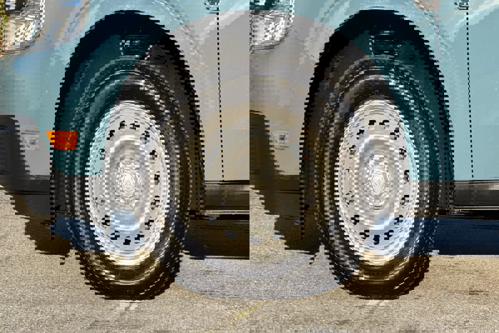 Used 2023 Ford Maverick XL image 27