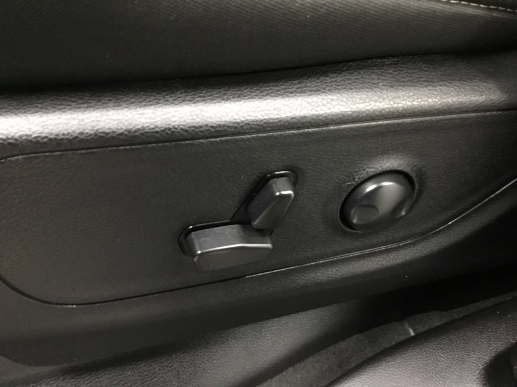 Used 2023 RAM 1500 Big Horn AWD/4WD image 8