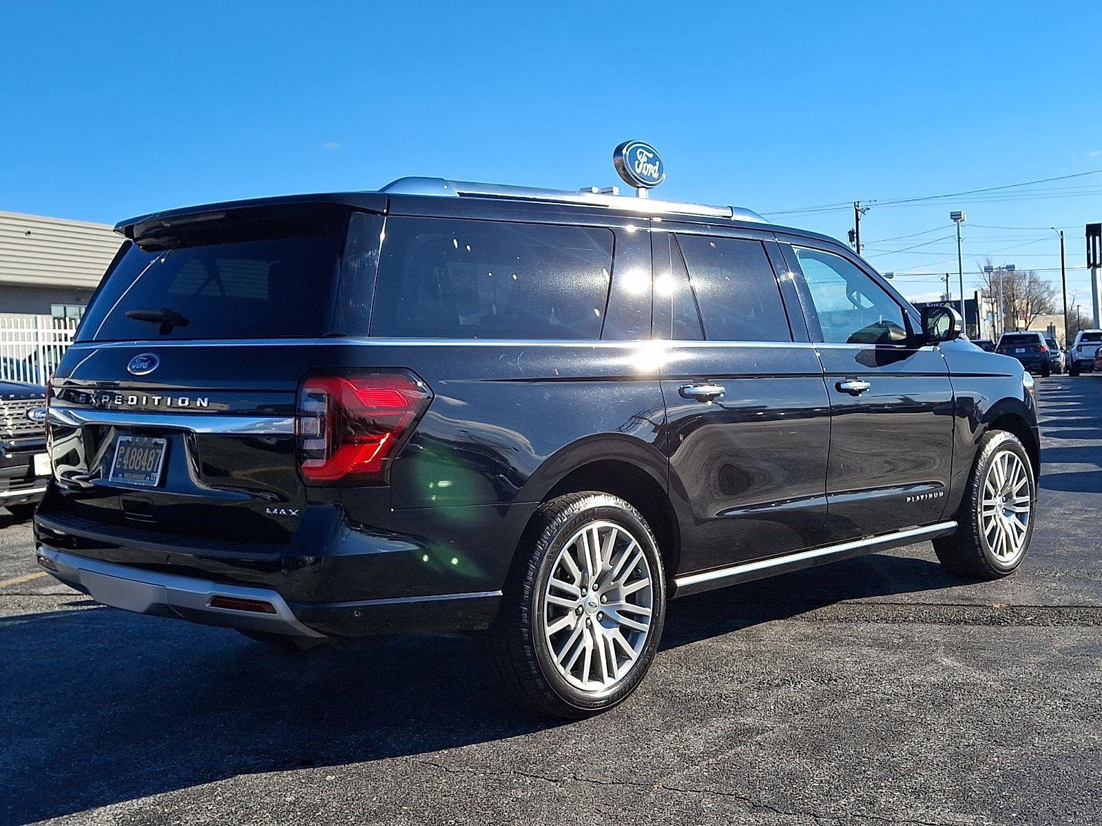 Used 2022 Ford Expedition Max Platinum image 6