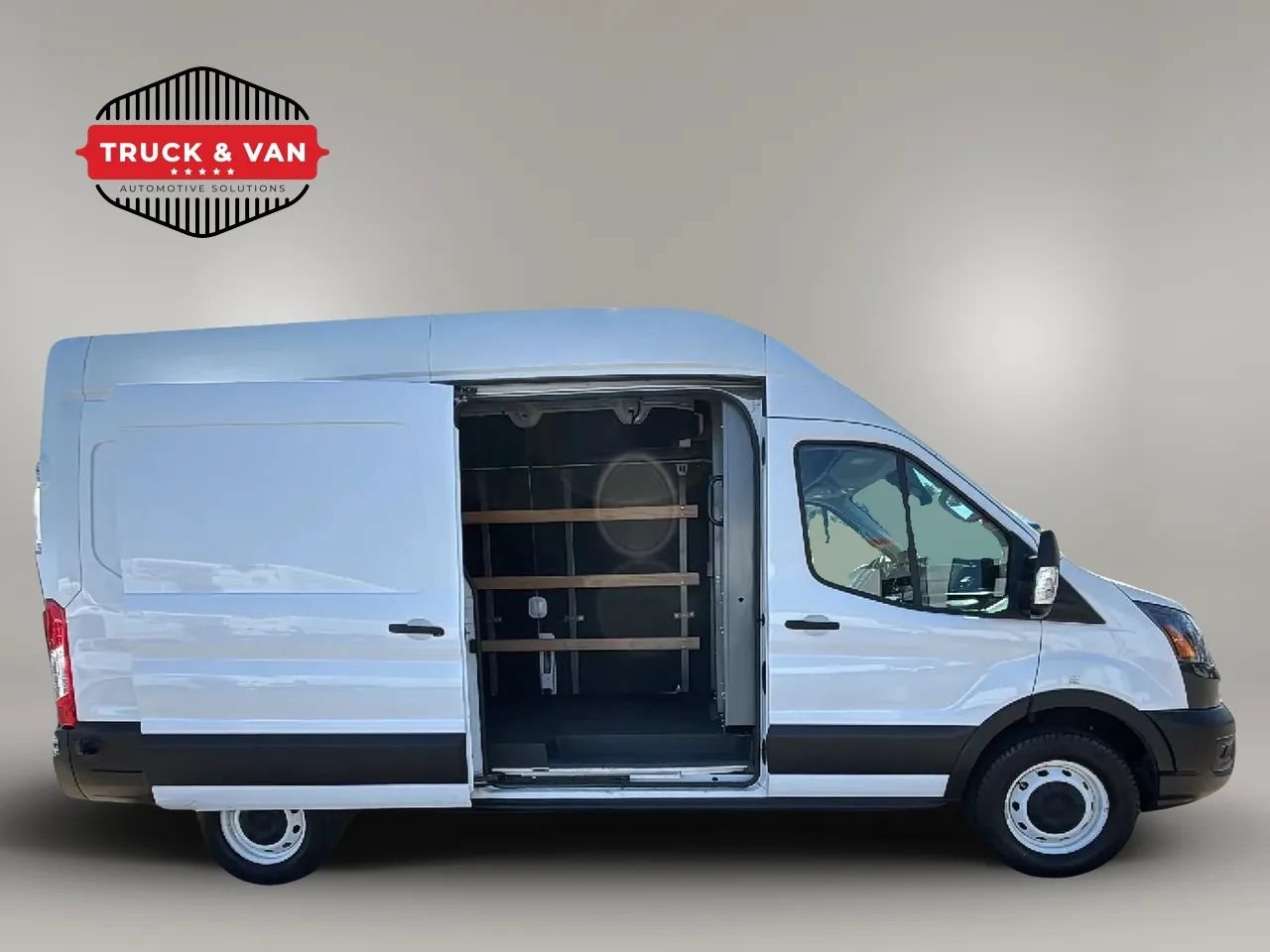 Used 2022 Ford E-Transit 148 High Roof w/ Load Area Protection Package RWD image 9
