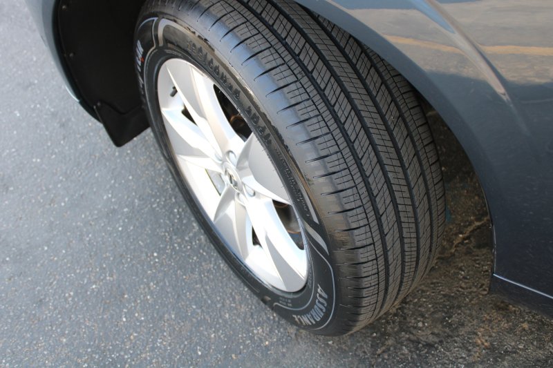 Used 2022 Volvo XC60 B5 Momentum image 21