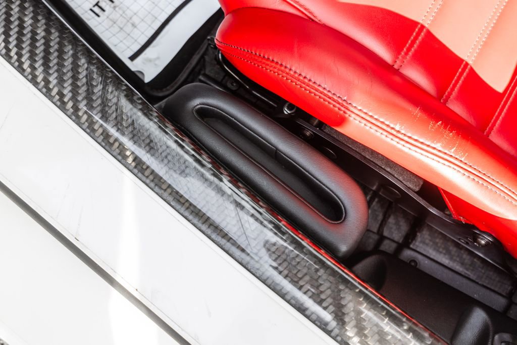 Used 2016 Alfa Romeo 4C Spider w/ Convenience Group - Spider image 28